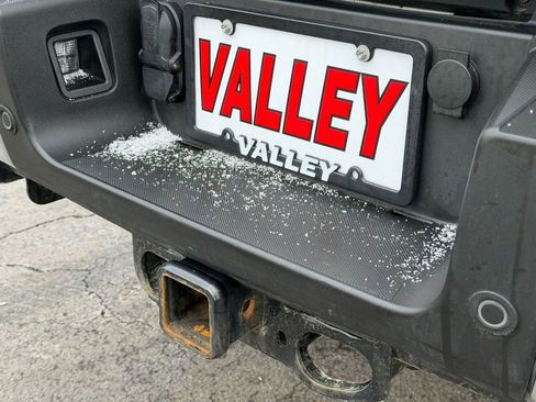 Used 2025 Ford F250 Lariat w/ Chrome Package image 19