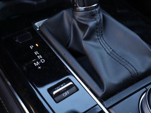 Certified 2025 MAZDA CX-30 2.5 Turbo w/ Premium Plus Pkg image 33