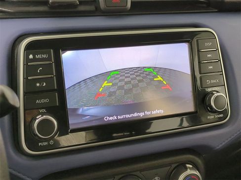 Used 2023 Nissan Versa SV image 14