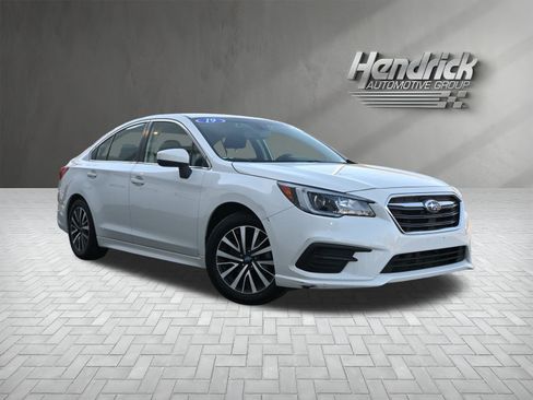 Used 2019 Subaru Legacy 2.5i Premium image 2