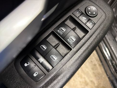 Used 2024 RAM 1500 Big Horn RWD image 17