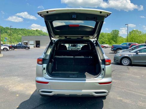 Used 2022 Mitsubishi Outlander SEL AWD/4WD image 13