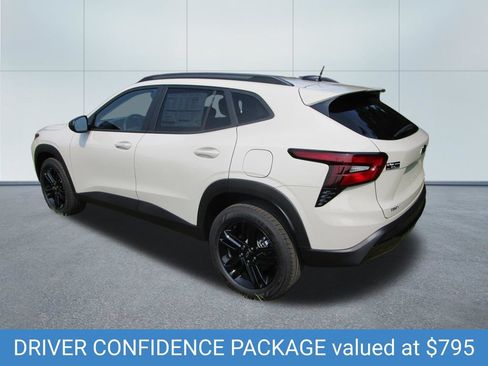 New 2026 Chevrolet Trax ACTIV w/ Driver Confidence Package FWD image 4