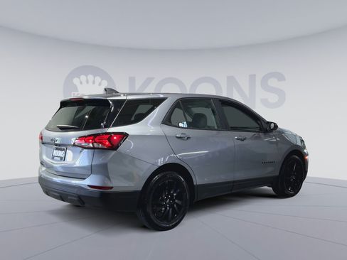 Used 2023 Chevrolet Equinox LS w/ Midnight Edition FWD image 11