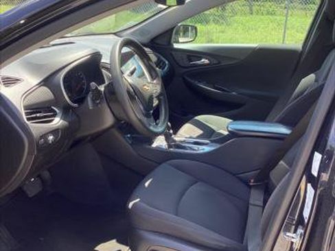 Used 2023 Chevrolet Malibu LT FWD image 9