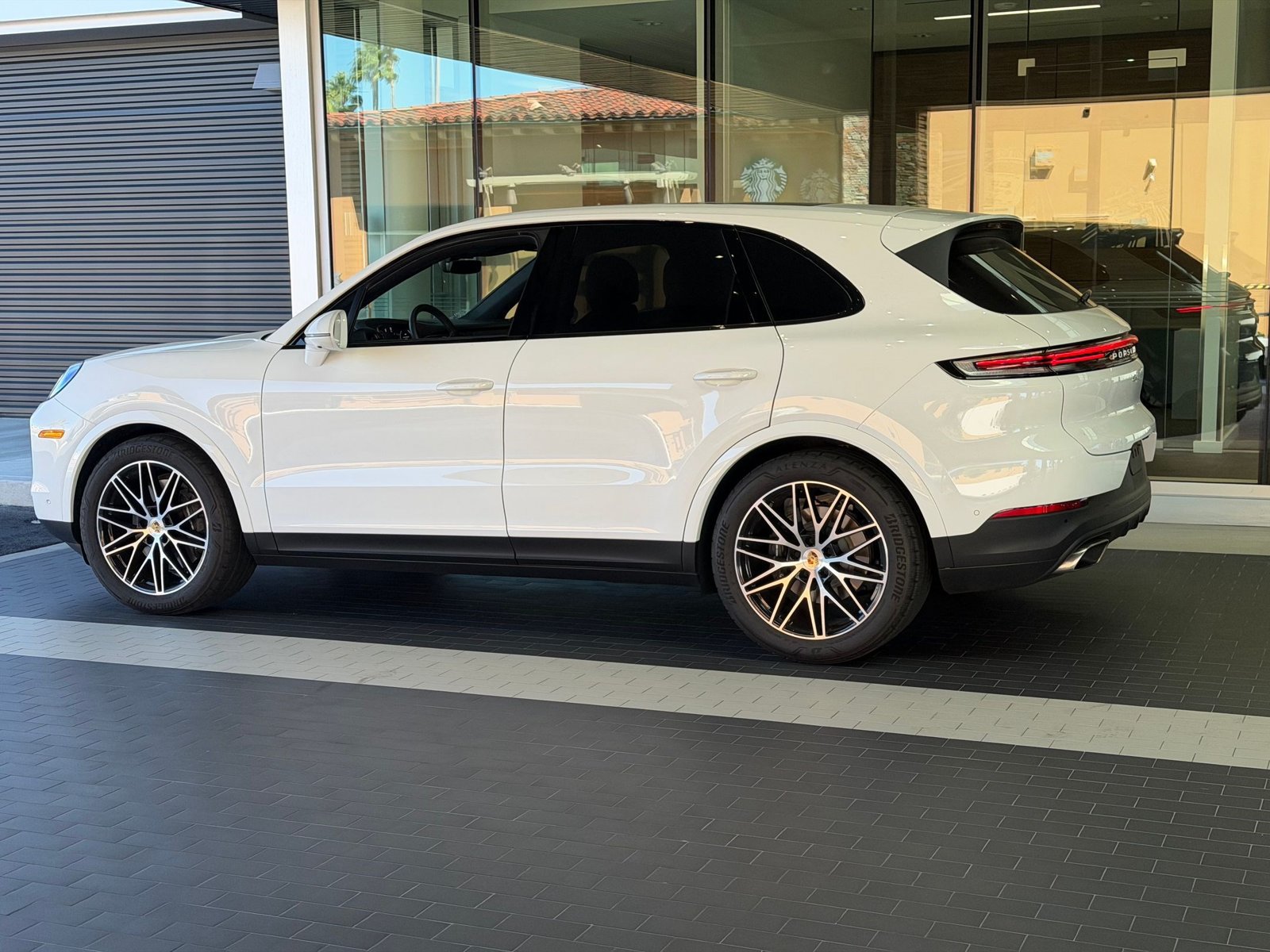 Certified 2024 Porsche Cayenne AWD/4WD image 3