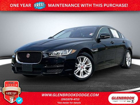 Used 2018 Jaguar XE Premium AWD/4WD image 1