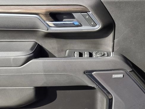 Used 2025 Chevrolet Silverado 1500 LT Trail Boss w/ Convenience Package II AWD/4WD image 23