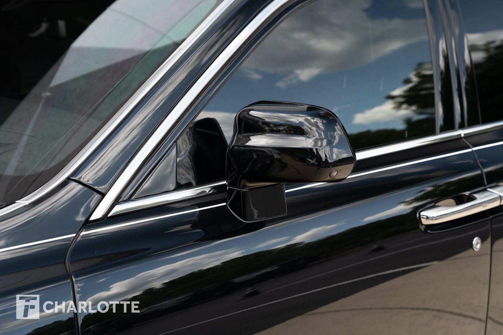 Used 2023 Rolls-Royce Phantom Extended Wheelbase RWD image 12