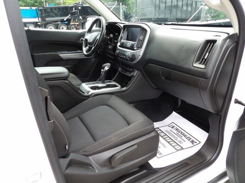 Used 2022 Chevrolet Colorado LT w/ Fleet Safety Package RWD image 33