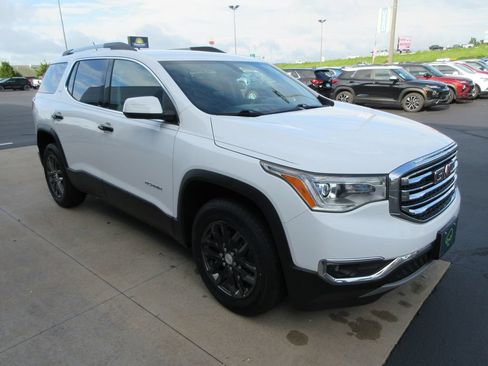 Certified 2019 GMC Acadia SLT AWD/4WD image 7
