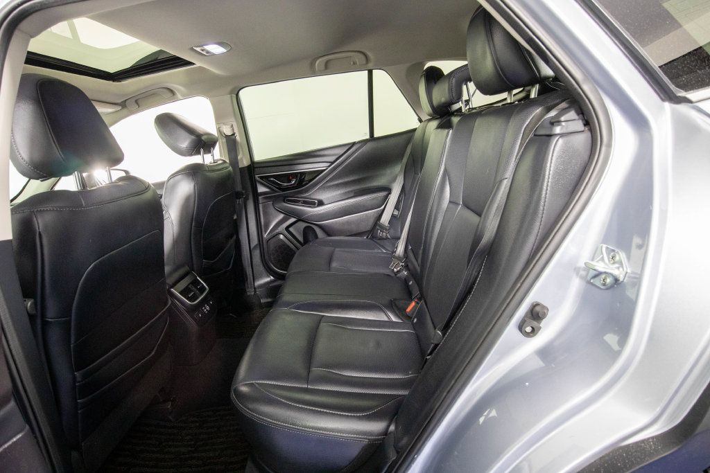 Used 2023 Subaru Outback Limited AWD/4WD image 11