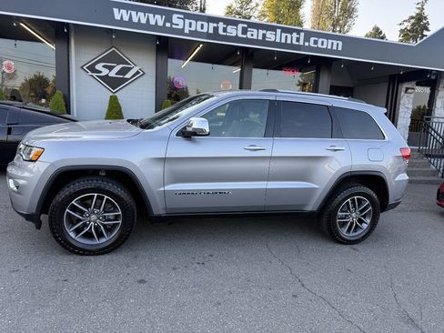 Used 2017 Jeep Grand Cherokee Limited AWD/4WD image 3