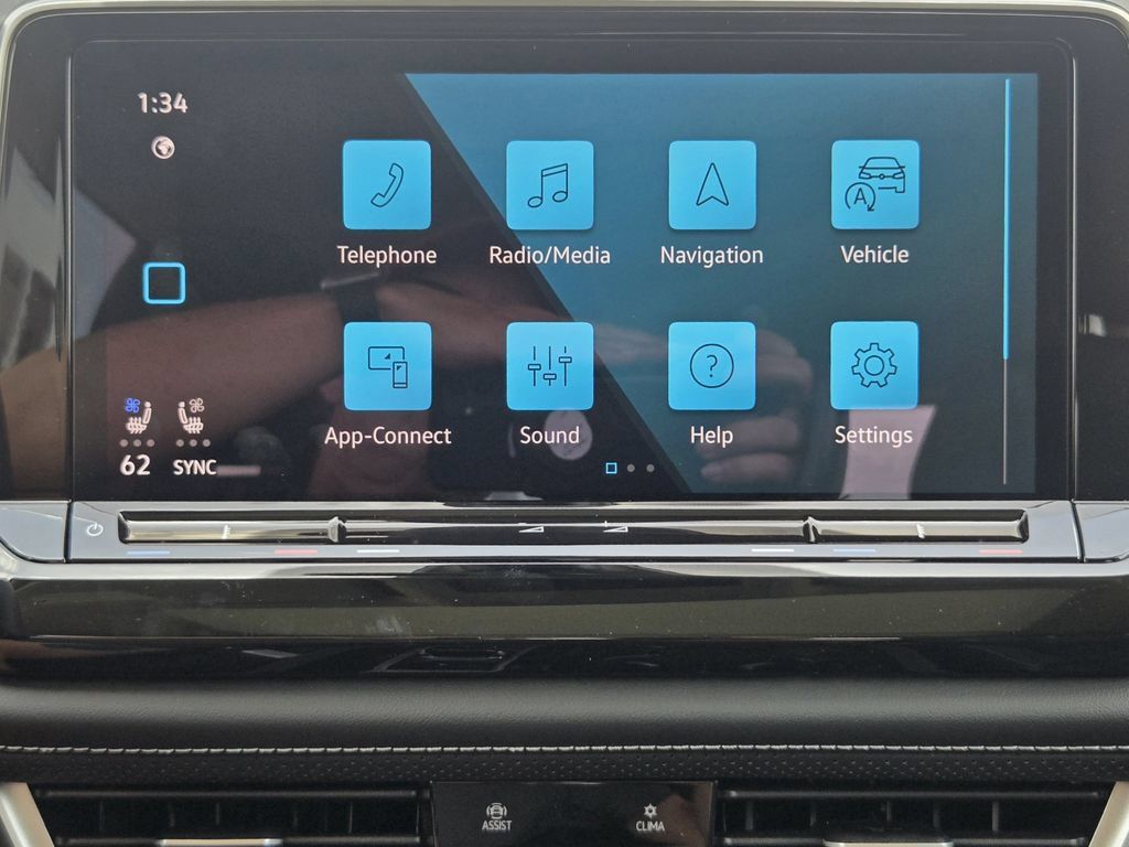 New 2026 Volkswagen Atlas SE FWD image 16