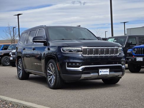 Used 2022 Jeep Grand Wagoneer Series III w/ Flexible Seating Group AWD/4WD image 2