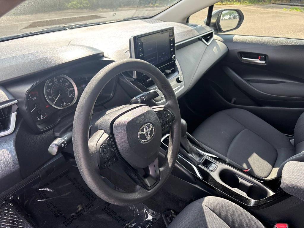 Used 2020 Toyota Corolla LE FWD image 12