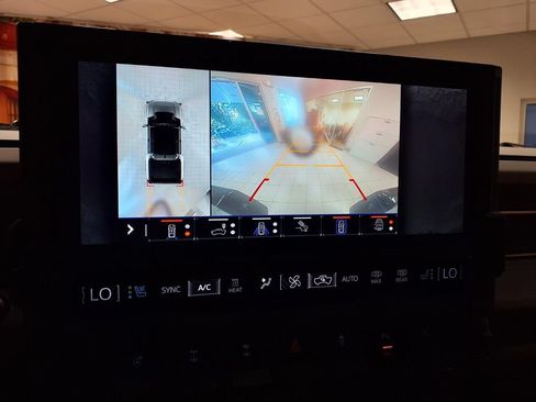 Used 2024 GMC Hummer EV 3X w/ Extreme Off-Road Package AWD/4WD image 27