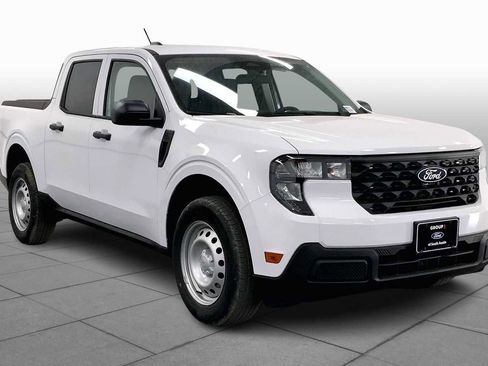 New 2025 Ford Maverick XL image 3