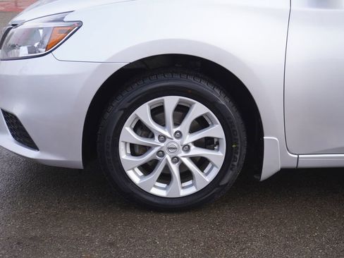 Used 2019 Nissan Sentra SV image 10