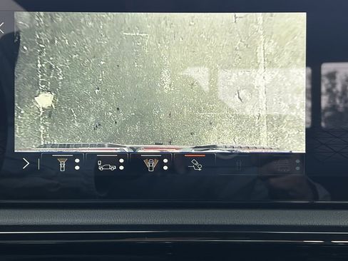 Used 2025 GMC Sierra 1500 AT4 w/ AT4 Premium Package image 43