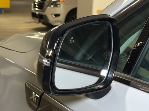 Certified 2023 Kia Sorento X-Line EX AWD/4WD image 18