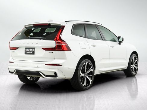 Used 2023 Volvo XC60 B6 Ultimate w/ Climate Package AWD/4WD image 5