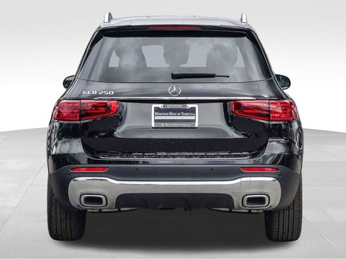Certified 2025 Mercedes-Benz GLB 250 image 6