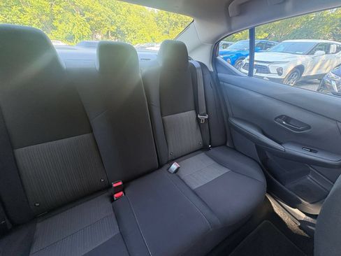 Used 2025 Nissan Sentra SV FWD image 36
