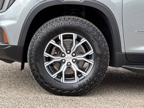 Used 2025 GMC Acadia AT4 AWD/4WD image 35