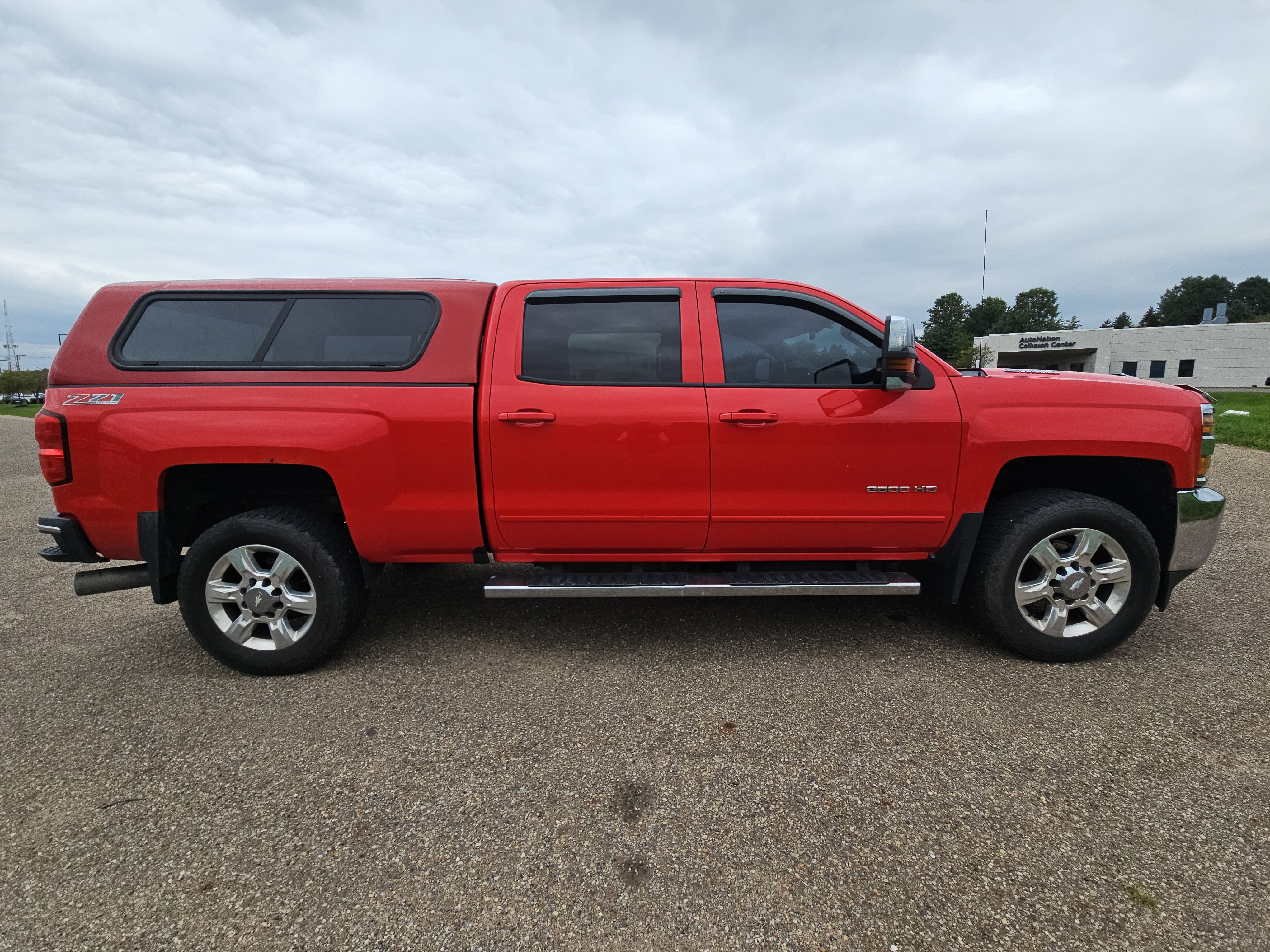 Used 2016 Chevrolet Silverado 2500 LT w/ Z71 Package, Off-Road AWD/4WD image 3