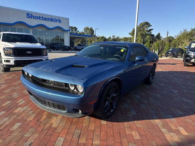 Used 2022 Dodge Challenger SXT w/ Blacktop Package RWD image 1