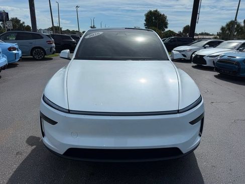 Used 2026 Tesla Model Y Long Range AWD/4WD image 2