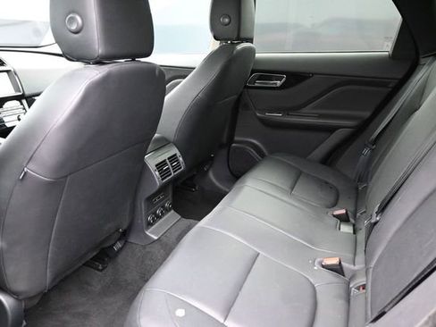 Used 2019 Jaguar F-PACE Premium AWD/4WD image 15
