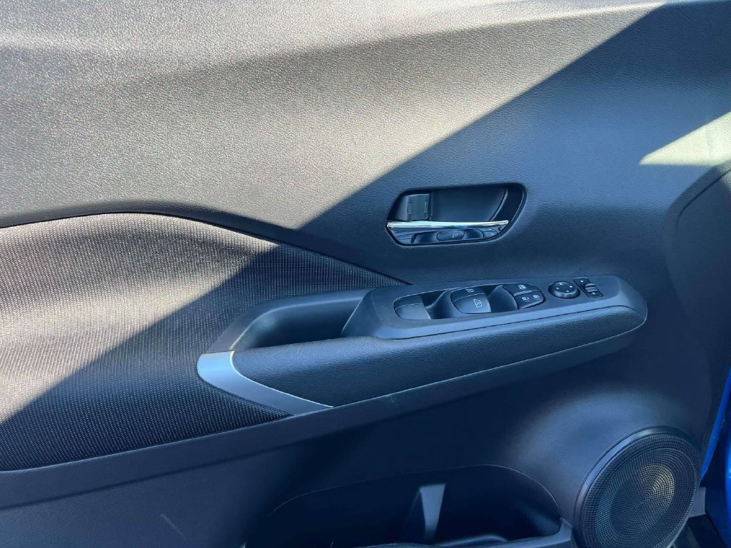 Used 2023 Nissan Kicks SV FWD image 17