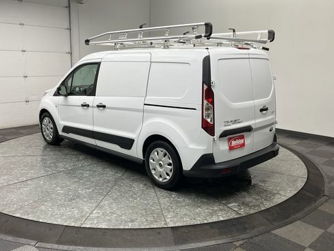Used 2017 Ford Transit Connect XLT image 2