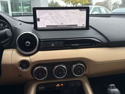 Used 2025 MAZDA MX-5 Miata RF Grand Touring w/ Weather Package image 18