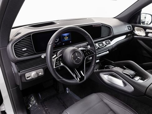Used 2024 Mercedes-Benz GLE 580 4MATIC image 9