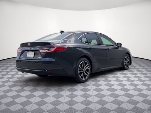 Used 2026 Toyota Camry XLE w/ Premium Plus Package FWD image 9