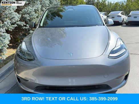 Used 2024 Tesla Model Y Long Range AWD/4WD image 2