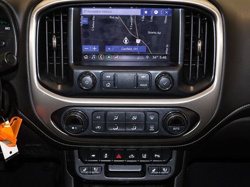 Used 2021 GMC Canyon Denali image 28