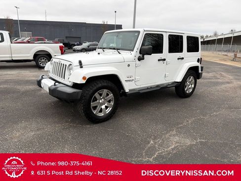 Used 2016 Jeep Wrangler Unlimited Sahara w/ Connectivity Group image 2