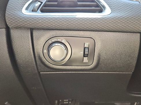 Used 2017 Chevrolet Cruze LS image 24