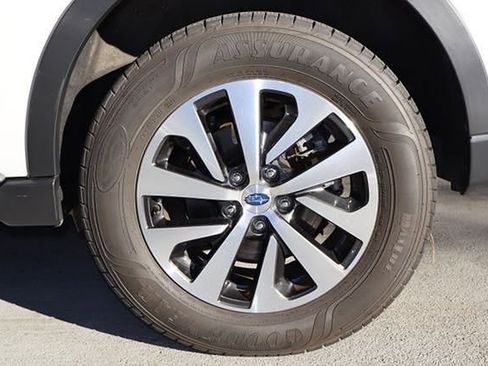 Used 2022 Subaru Outback Premium image 39