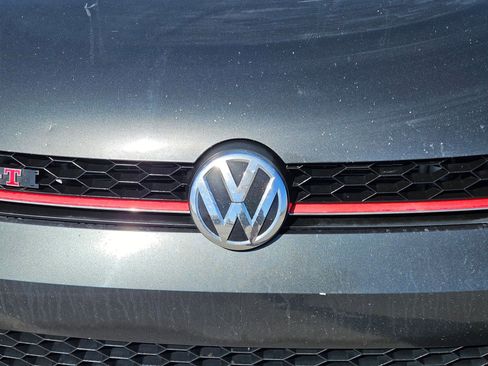 Used 2017 Volkswagen GTI S image 10