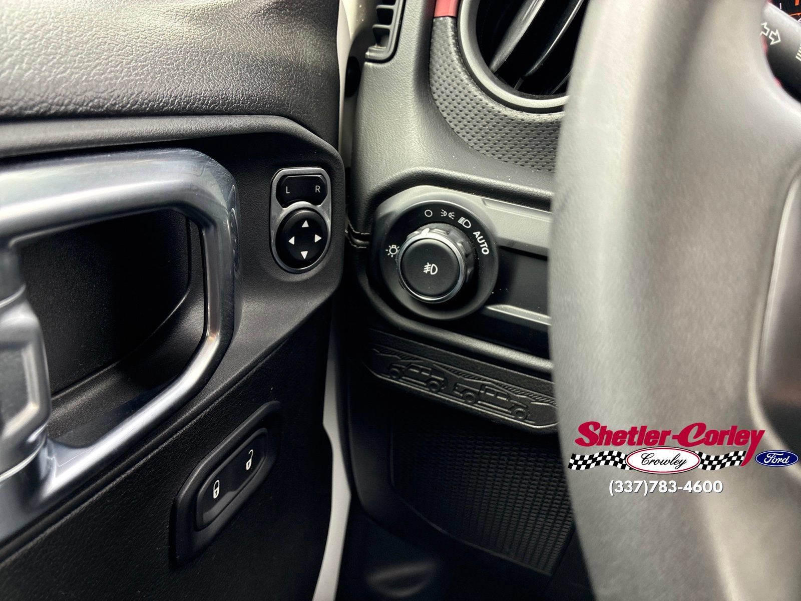 Used 2025 Jeep Wrangler Unlimited Rubicon AWD/4WD image 22