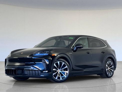 Used 2026 Porsche Cayenne Electric AWD/4WD image 1