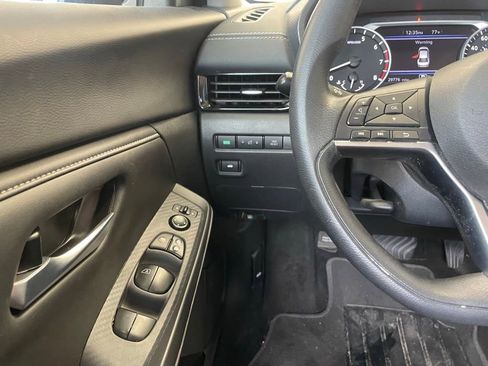 Certified 2024 Nissan Sentra SV FWD image 12