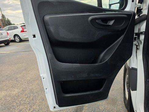 Used 2021 Mercedes-Benz Sprinter 2500 image 19