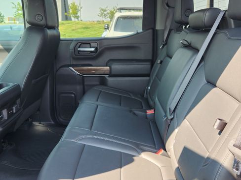 Used 2020 Chevrolet Silverado 1500 LT Trail Boss AWD/4WD image 10