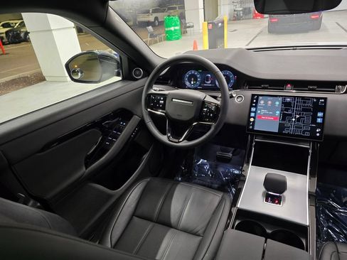 Used 2025 Land Rover Range Rover Evoque S AWD/4WD image 33